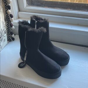 J Slides NYC Women's Black Fur-Lined Boots NWOT